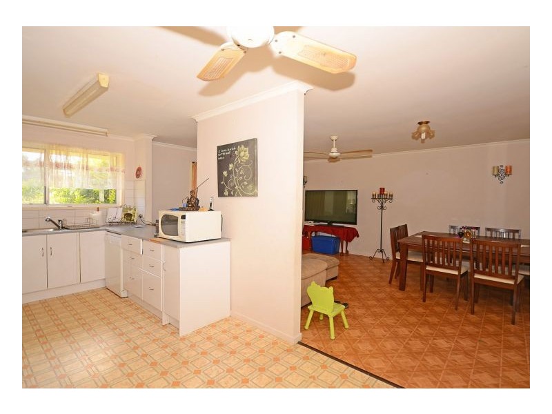 124 Oslove Drive, Booral QLD 4655