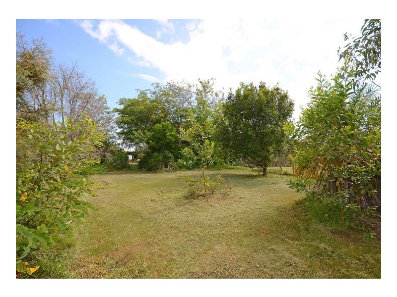 124 Oslove Drive, Booral QLD 4655