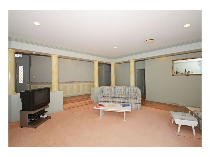 21 Rosewood Ave, Wondunna QLD 4655