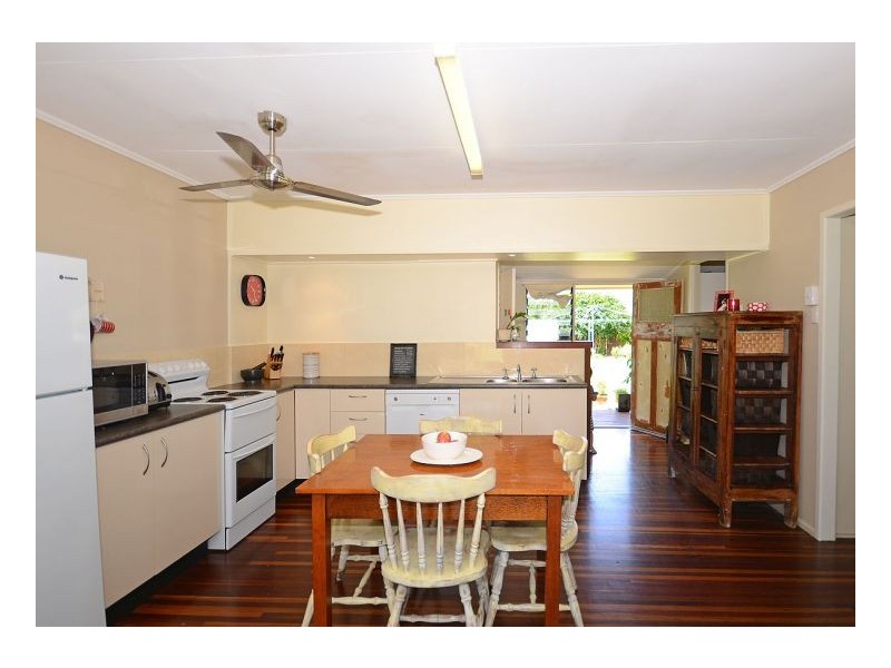 7 Helsham Street, Point Vernon QLD 4655