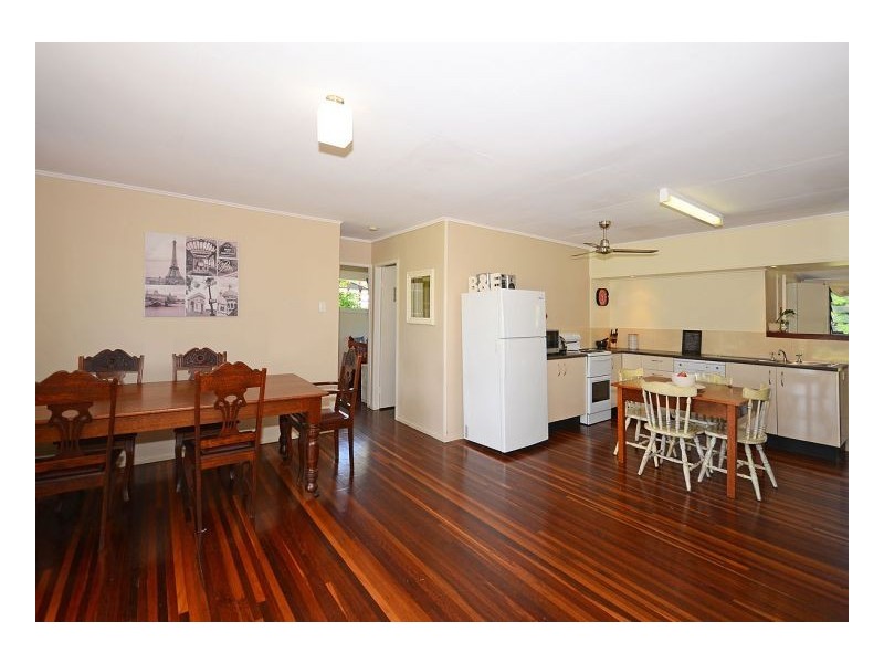 7 Helsham Street, Point Vernon QLD 4655