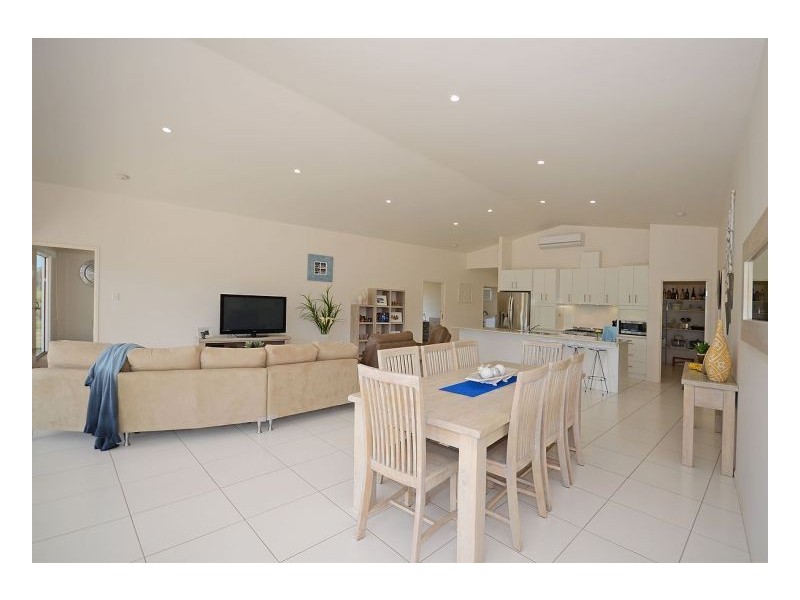 331 Moorabinda Drive, Sunshine Acres QLD 4655