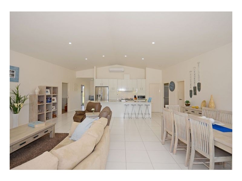 331 Moorabinda Drive, Sunshine Acres QLD 4655