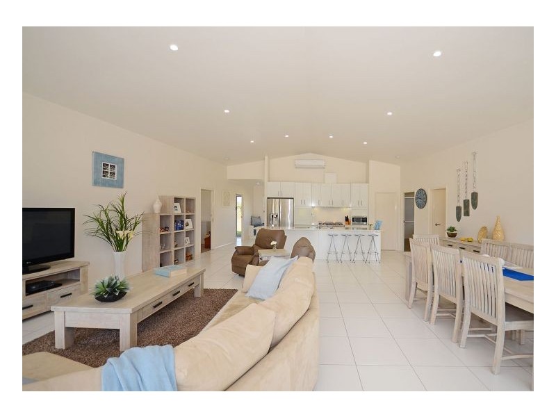 331 Moorabinda Drive, Sunshine Acres QLD 4655
