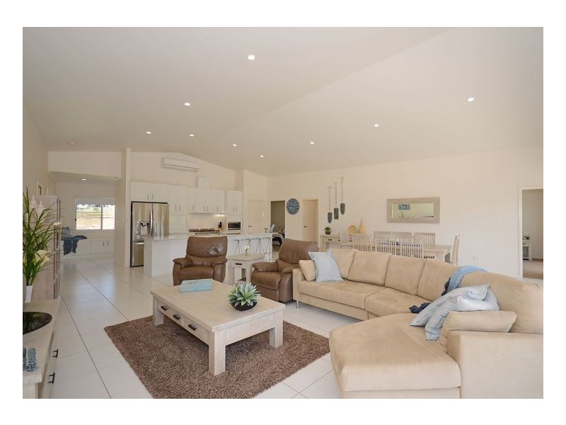 331 Moorabinda Drive, Sunshine Acres QLD 4655