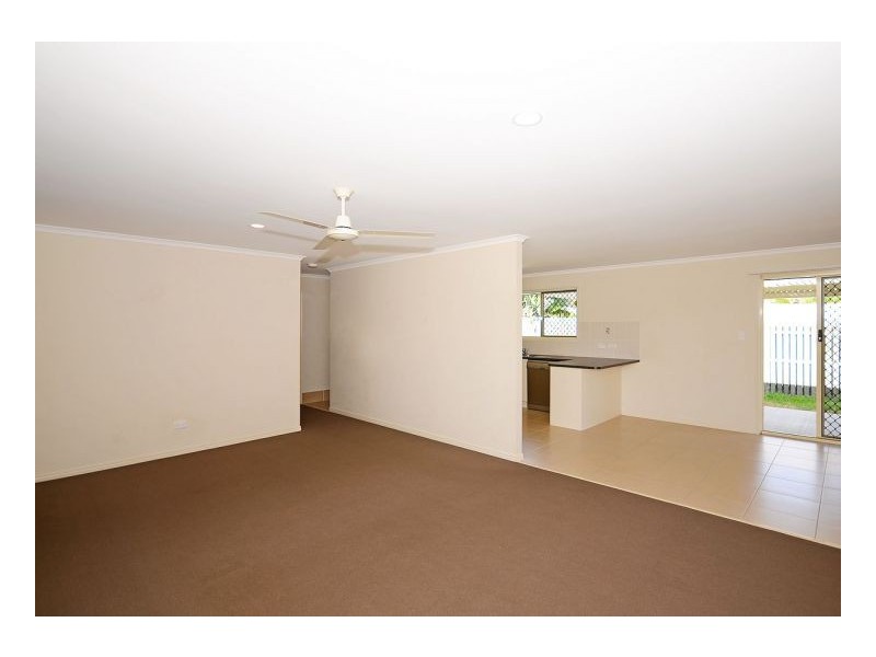 7 Alison Drive, Torquay QLD 4655