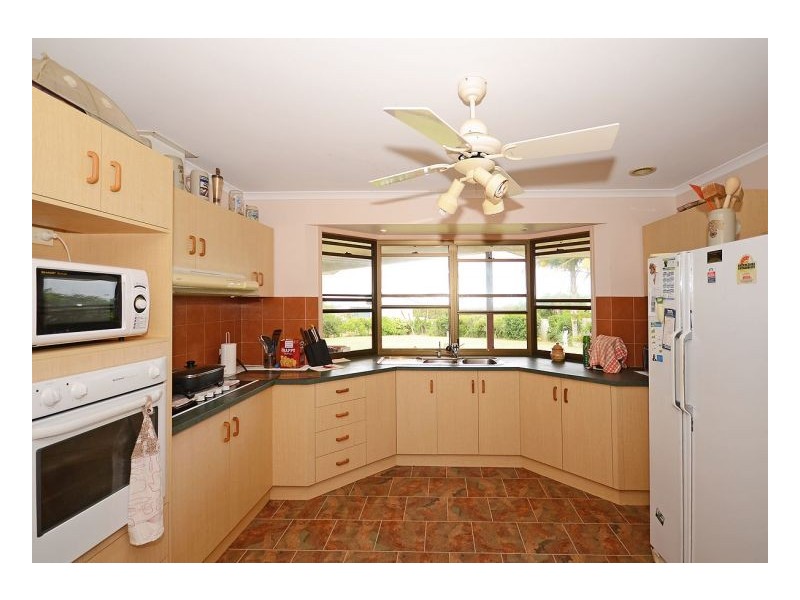 34 Waterview Drive, Dundowran Beach QLD 4655