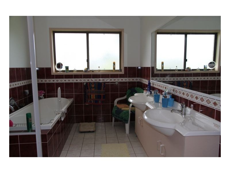 34 Waterview Drive, Dundowran Beach QLD 4655