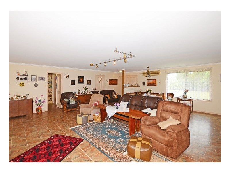 34 Waterview Drive, Dundowran Beach QLD 4655