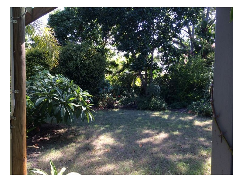 43 Richard Street, Urangan QLD 4655