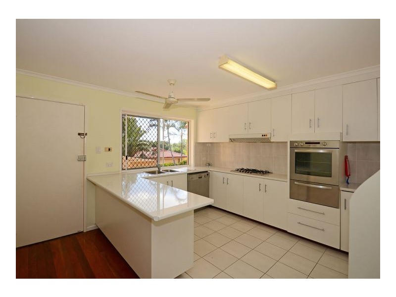 31 Royal Drive, Kawungan QLD 4655