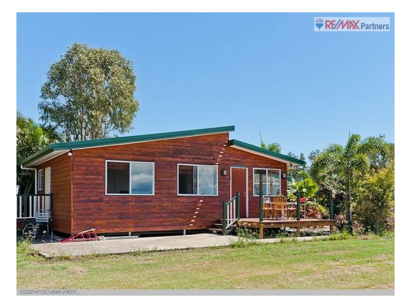 2 Beck Road, Urangan QLD 4655