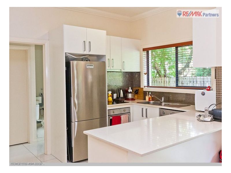 4/243 Torquay Tce, Torquay QLD 4655