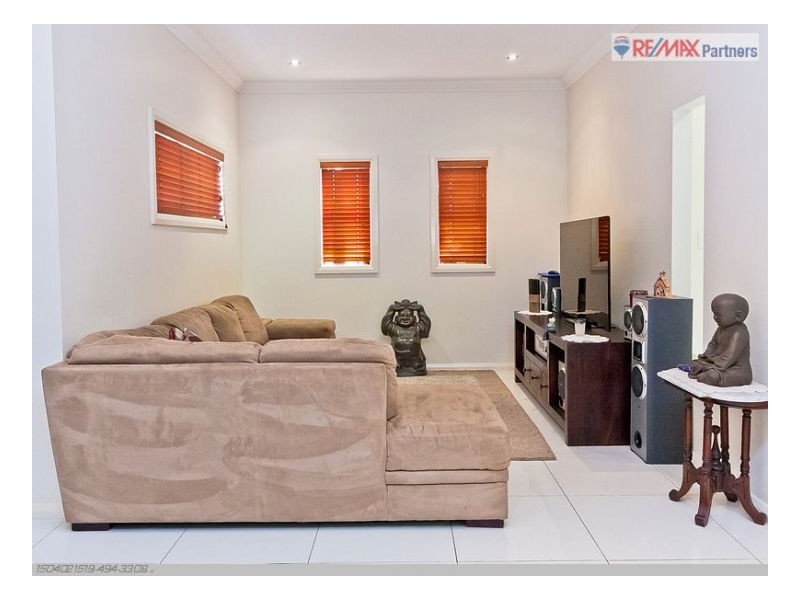 4/243 Torquay Tce, Torquay QLD 4655