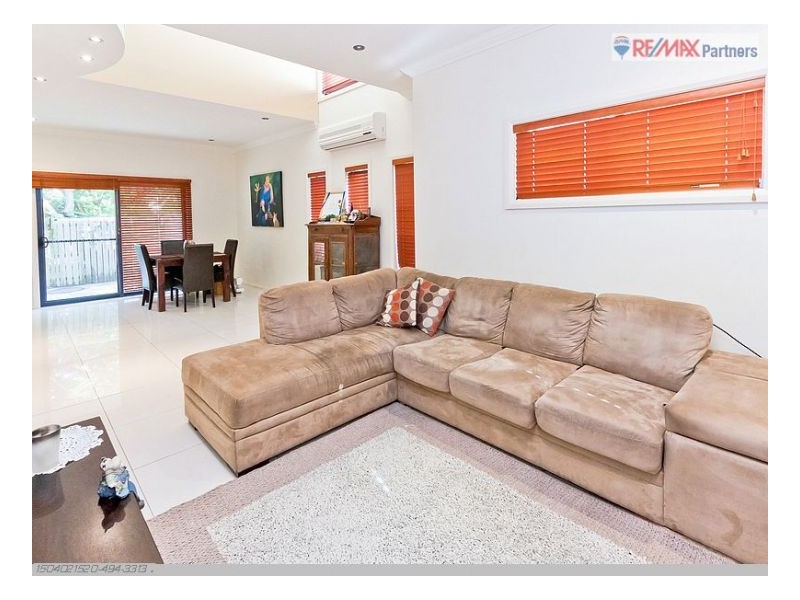4/243 Torquay Tce, Torquay QLD 4655
