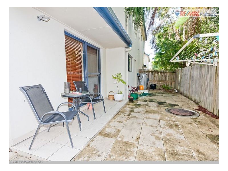 4/243 Torquay Tce, Torquay QLD 4655