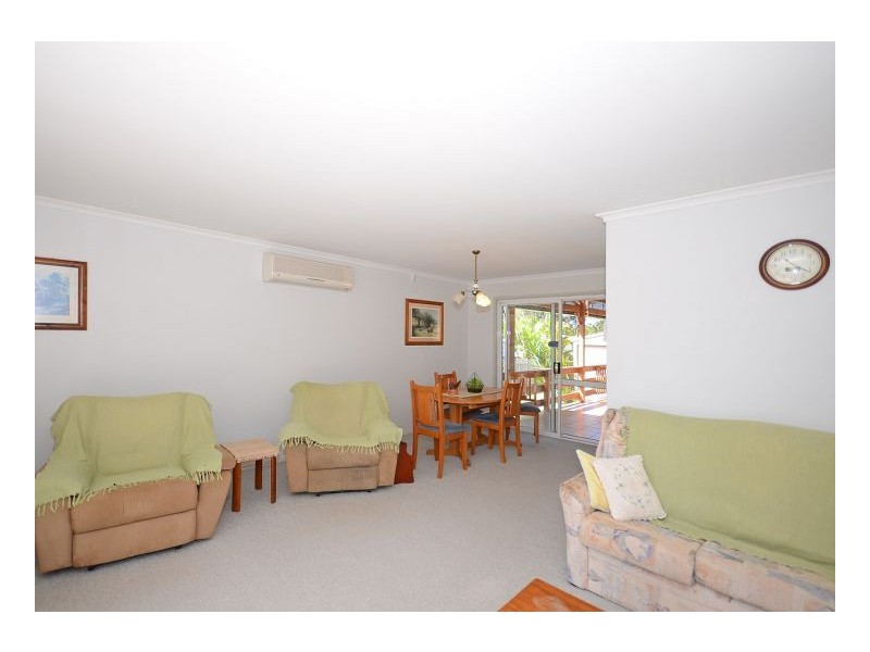 45 Honeysuckle Ave, Kawungan QLD 4655