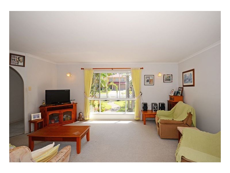45 Honeysuckle Ave, Kawungan QLD 4655