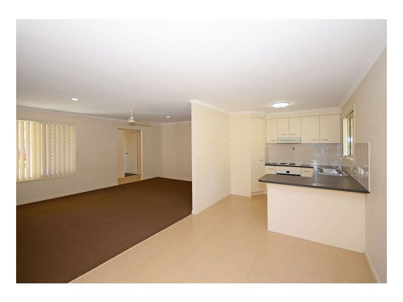 7 Alison Drive, Torquay QLD 4655