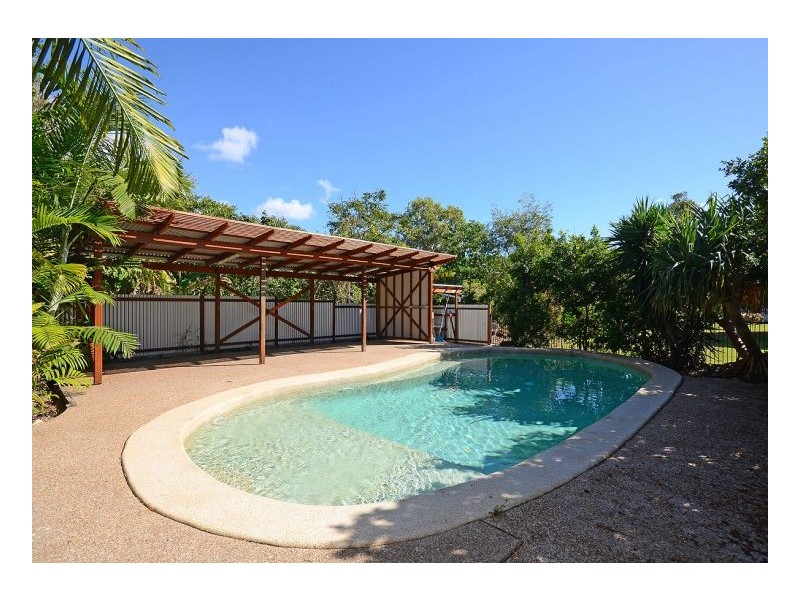 308 Torquay Tce, Torquay QLD 4655