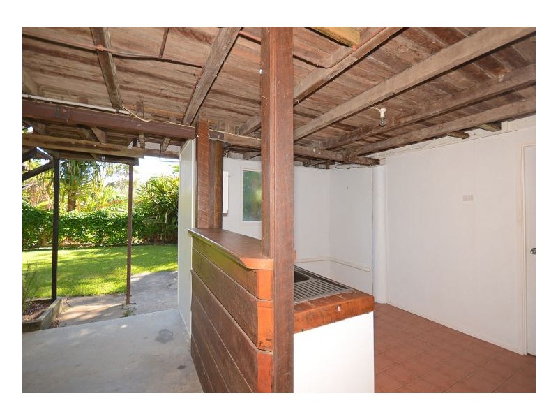 308 Torquay Tce, Torquay QLD 4655