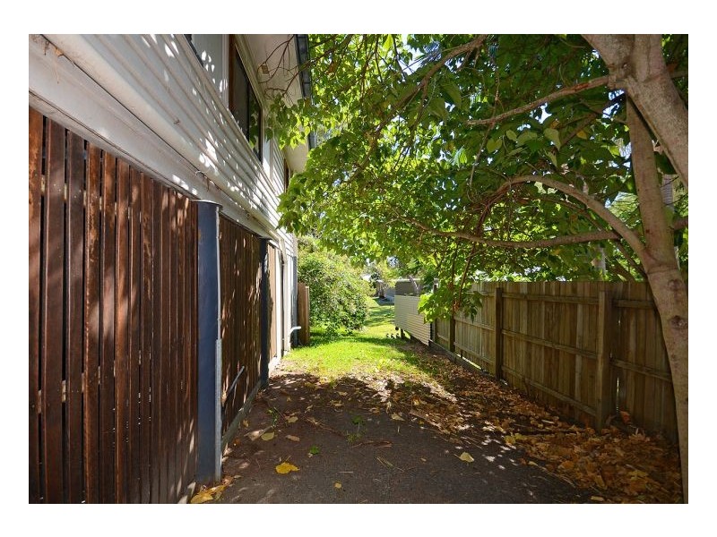 308 Torquay Tce, Torquay QLD 4655