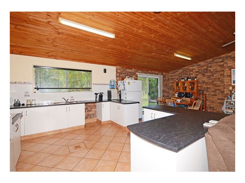 2 Sandrabarbara  Drive, Booral QLD 4655