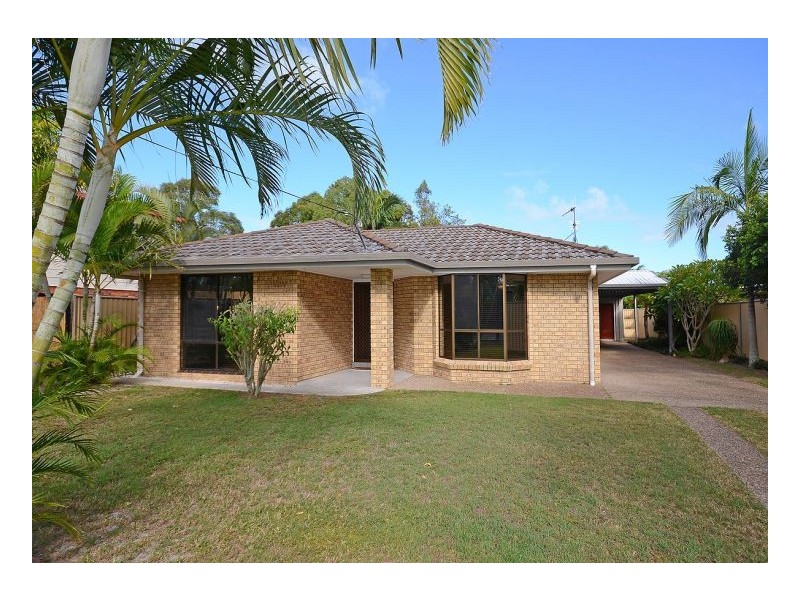 20 Ross Street, Burrum Heads QLD 4659