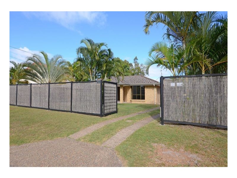 20 Ross Street, Burrum Heads QLD 4659