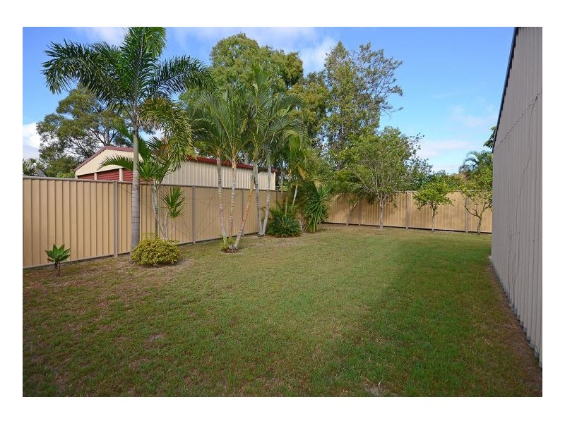 20 Ross Street, Burrum Heads QLD 4659