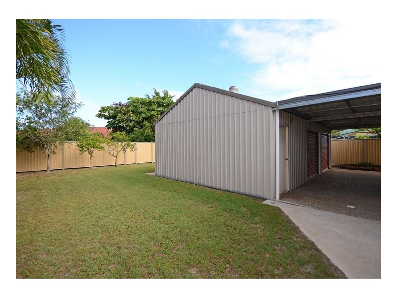 20 Ross Street, Burrum Heads QLD 4659