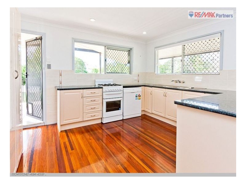 23 Brighton Street, Point Vernon QLD 4655