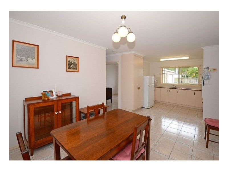 11 Rhys Ct, Torquay QLD 4655