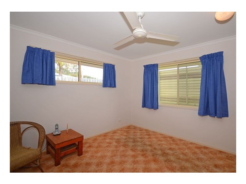 11 Rhys Ct, Torquay QLD 4655