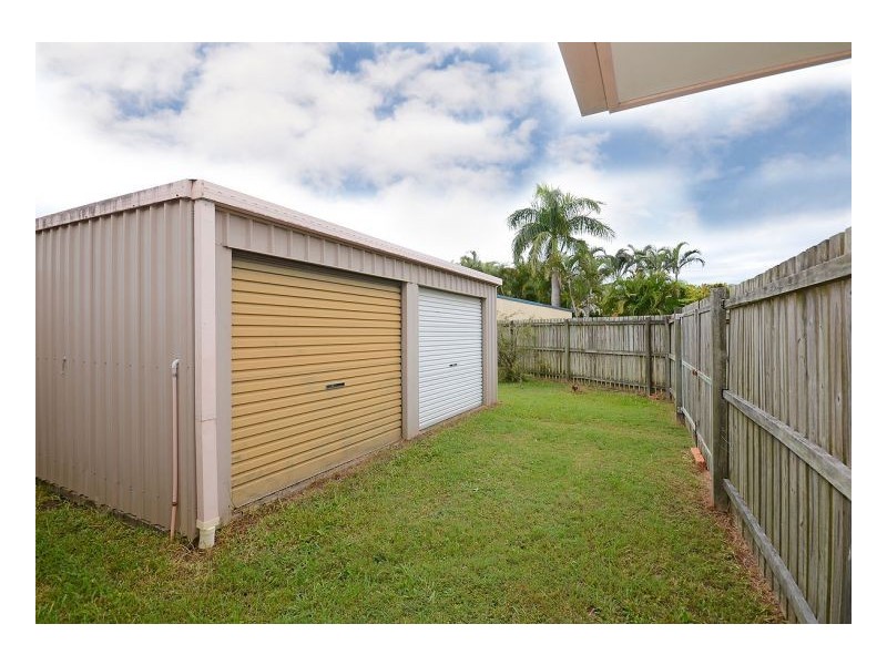 11 Rhys Ct, Torquay QLD 4655