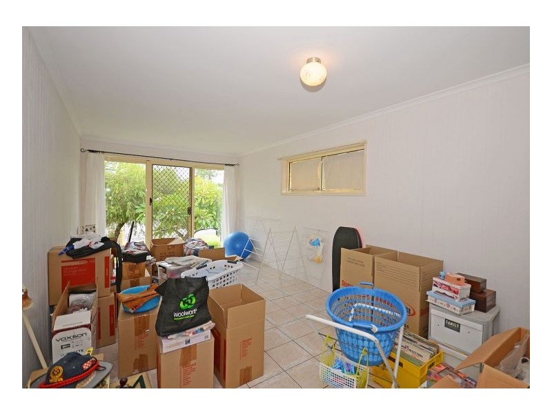 11 Rhys Ct, Torquay QLD 4655