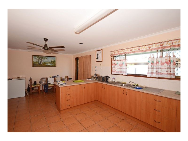 87 Spence Street, Point Vernon QLD 4655