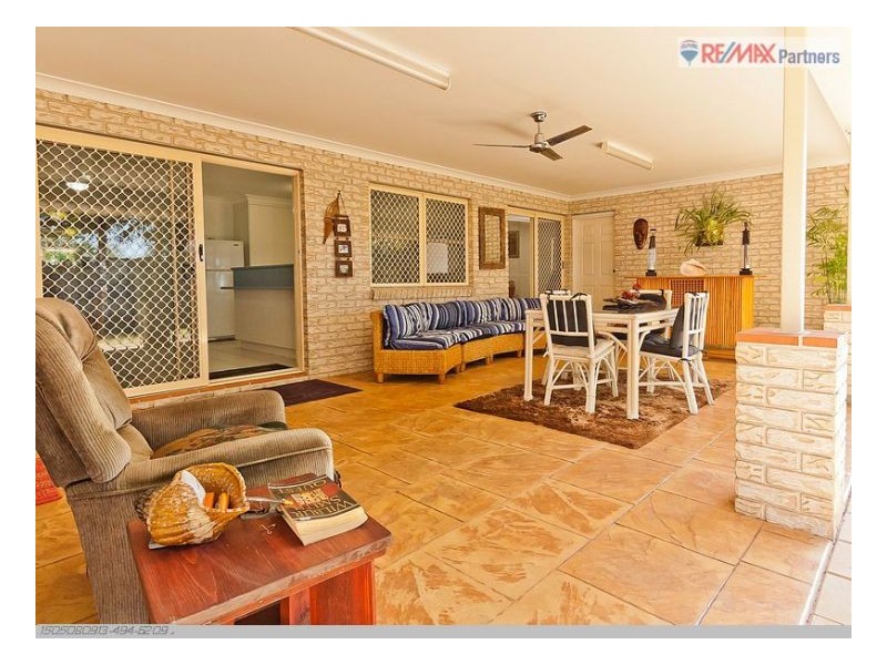 47 Hibiscus Street, Urangan QLD 4655