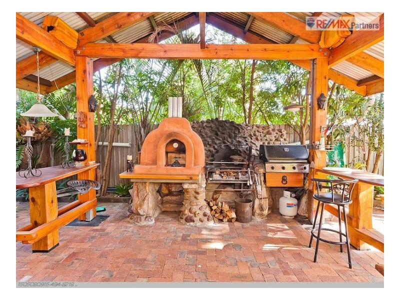 47 Hibiscus Street, Urangan QLD 4655
