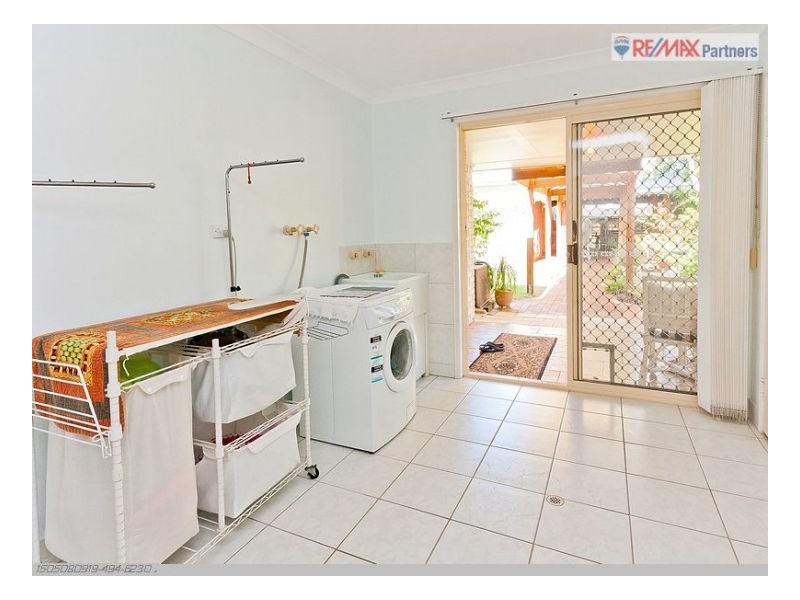 47 Hibiscus Street, Urangan QLD 4655