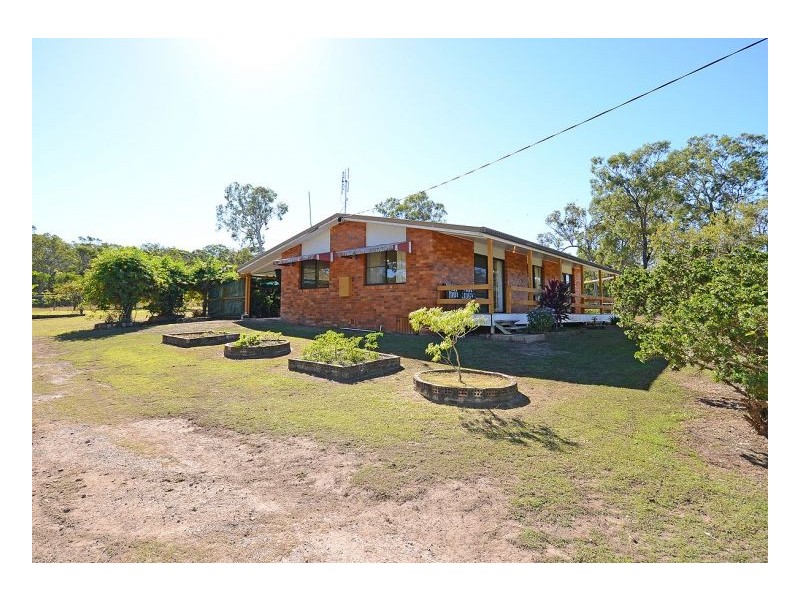 27 Bingham Road, Booral QLD 4655