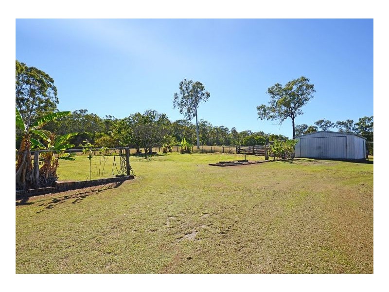 27 Bingham Road, Booral QLD 4655
