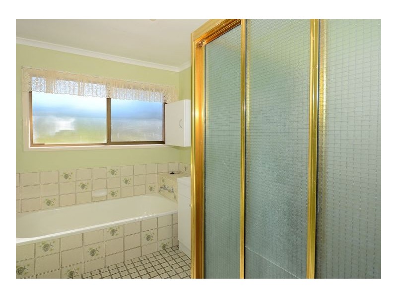 27 Bingham Road, Booral QLD 4655