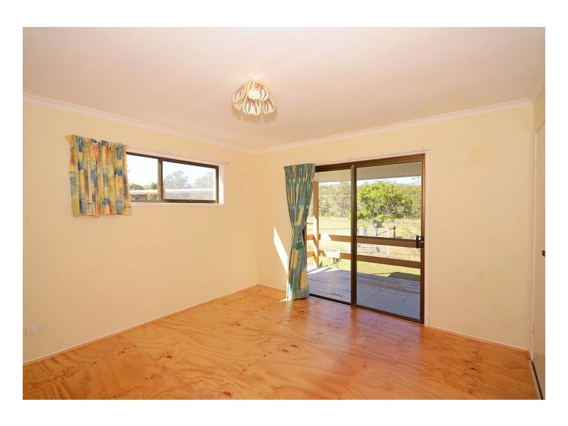 27 Bingham Road, Booral QLD 4655