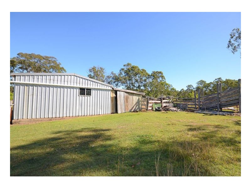 27 Bingham Road, Booral QLD 4655