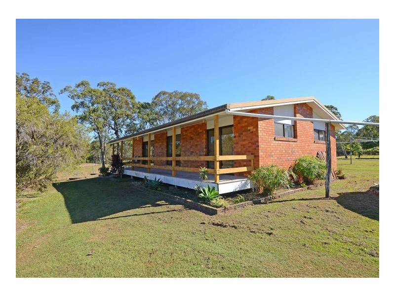 27 Bingham Road, Booral QLD 4655