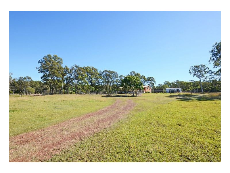 27 Bingham Road, Booral QLD 4655