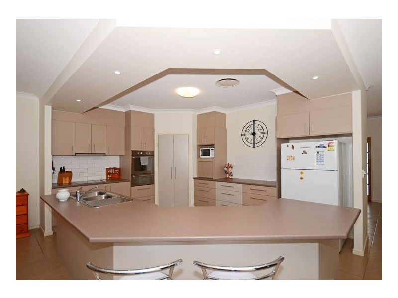25 Rosedale Drive, Wondunna QLD 4655