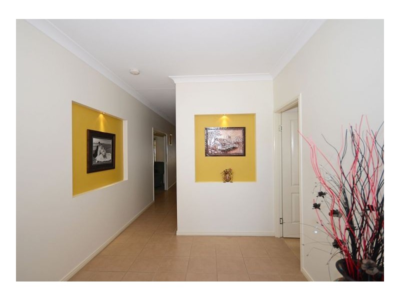 25 Rosedale Drive, Wondunna QLD 4655