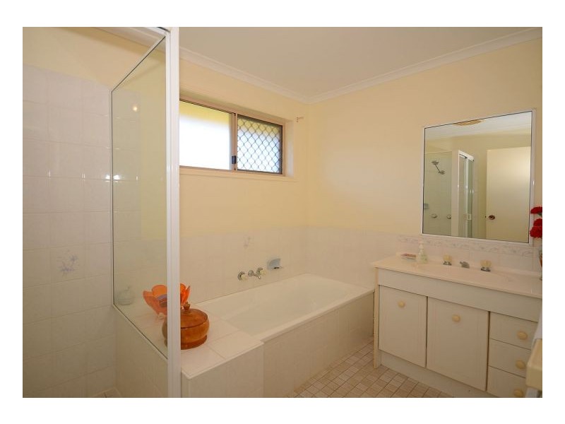 87 Snapper Street, Kawungan QLD 4655